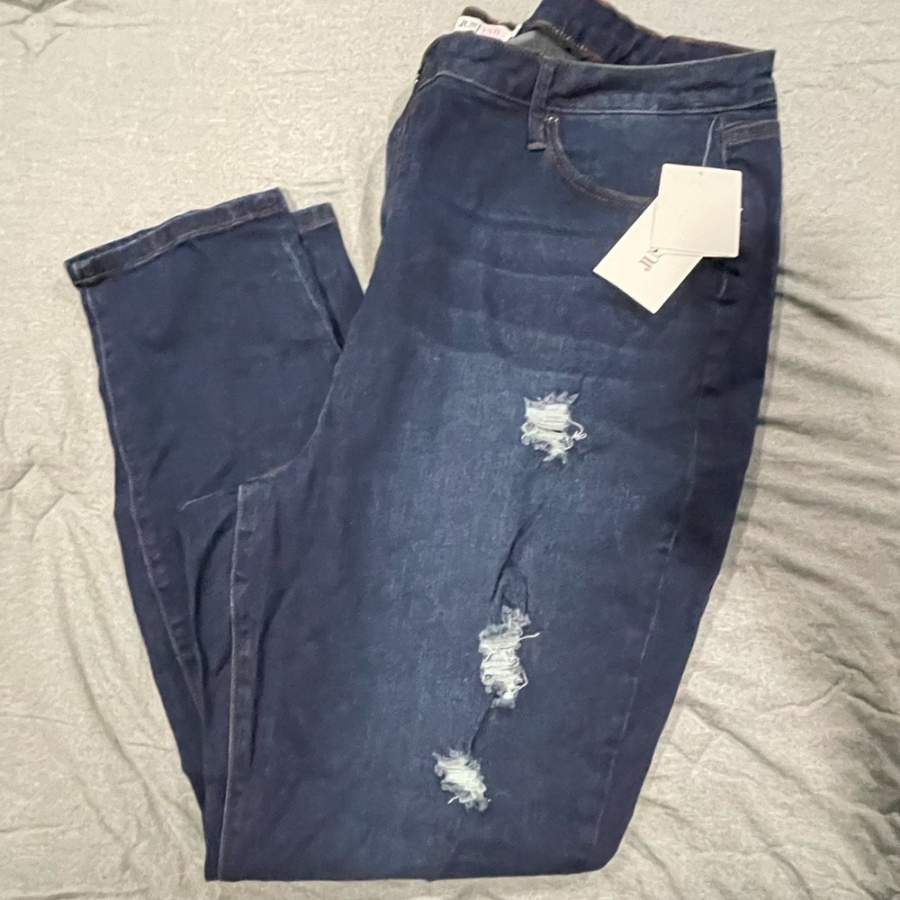 *BNWT* JustFab Blue Distressed Denim Jeggings